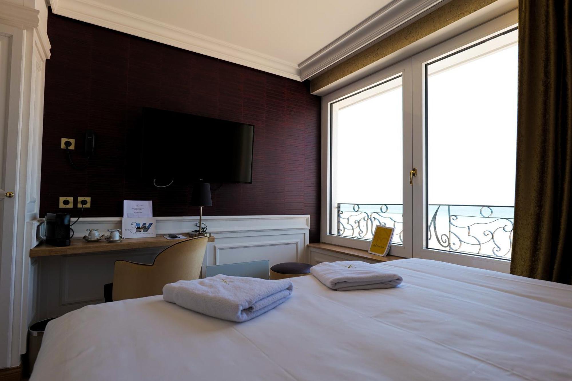 Hotel Merveilleux Cote Mer Dunkirk ภายนอก รูปภาพ