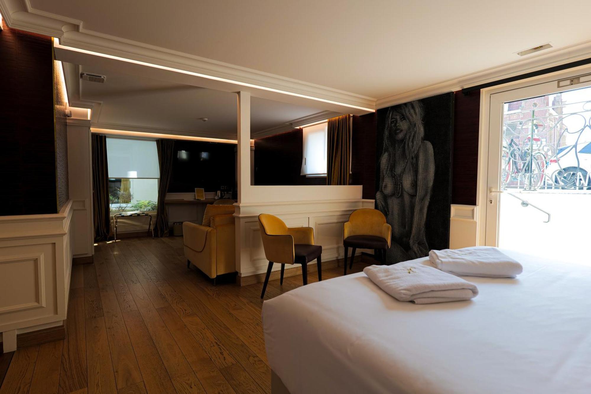 Hotel Merveilleux Cote Mer Dunkirk ภายนอก รูปภาพ